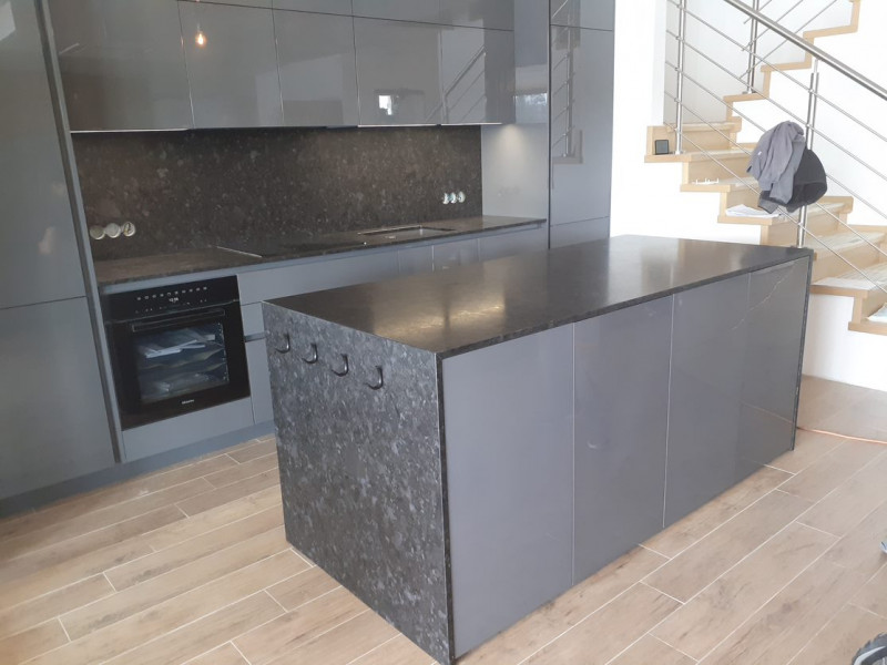 Kuchynská doska z kameňa 2