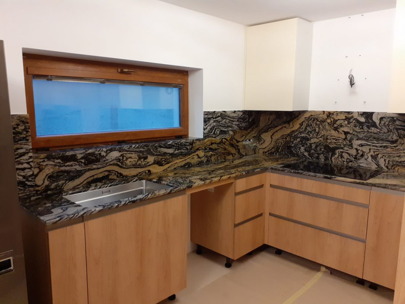 Kuchynská doska z kameňa 8